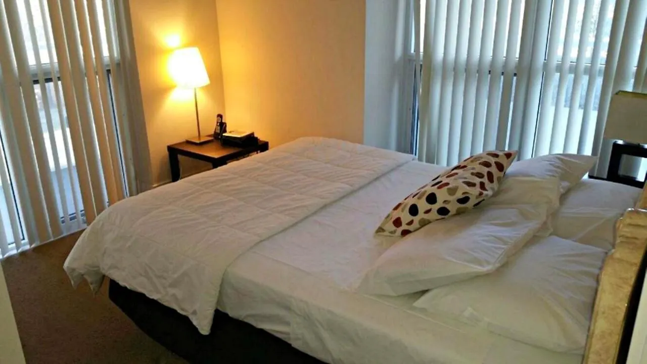Pelicanstay At Yonge & Sheppard North York Toronto 0*,  Canada